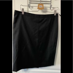 J Crew EUC size 10 women’s pencil skirt in Italian Super Wool 120